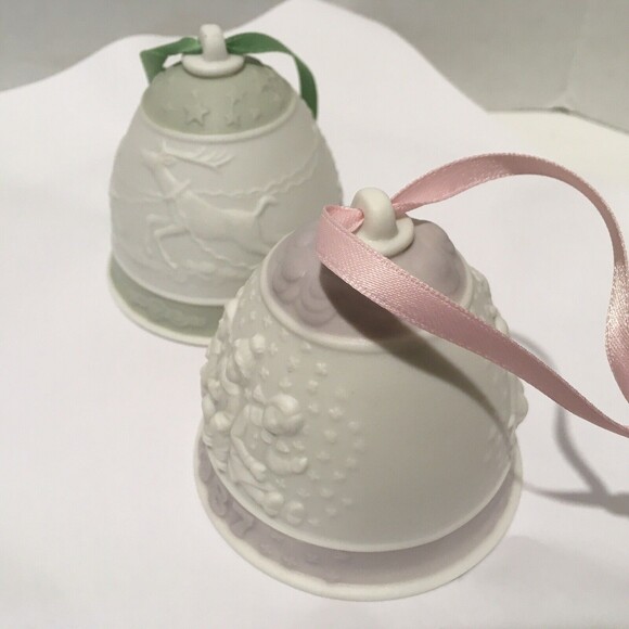 Vintage Christmas LLADRO BELLS 2 Porcelain Santa Children 1987 1988 Ornaments - Picture 2 of 8